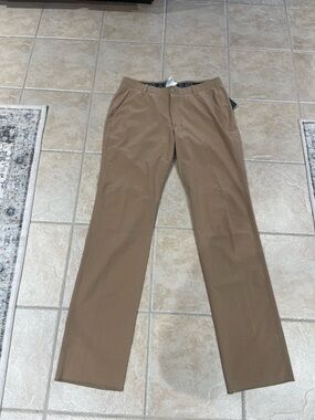 Under Armour UA Golf AIRVENT Unhemmed Pants Mens Size 36 Camel 1293914 263